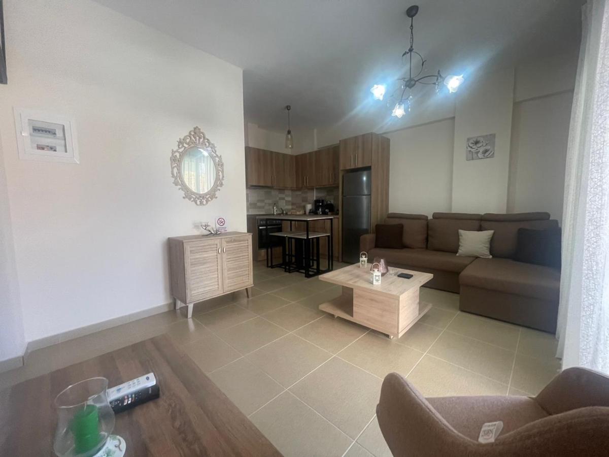 Apartamento Nastazia Néa Péramos Exterior foto